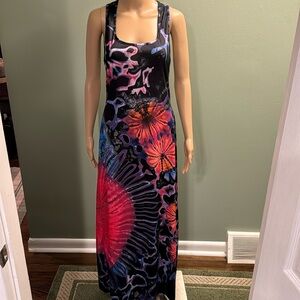 BNWOT Vibrant Tie-dye criss-cross back dress size large!